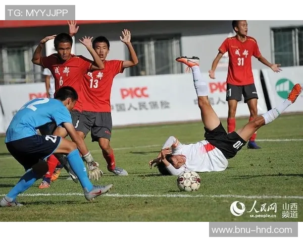 聚焦绿茵巨星风采高清画像展现球场巅峰瞬间 聚焦绿茵巨星风采高清画像展现球场巅峰瞬间