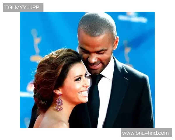 足球球星最具人气女友盘点 揭秘她们的迷人魅力与背后故事